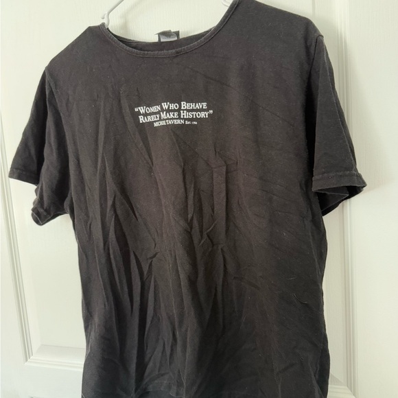 Black Graphic Tee with Quote - Picture 3 of 6